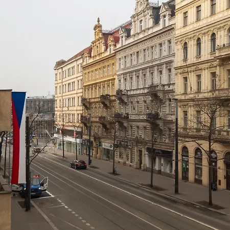 Two Bedroom Near Park In Vinohrady By Days Apartment