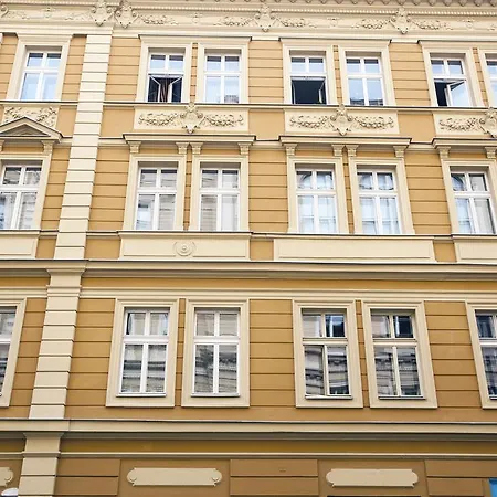 Апартаменты Comfortable Vlkova *