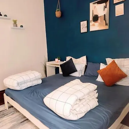 Swanky Apartment