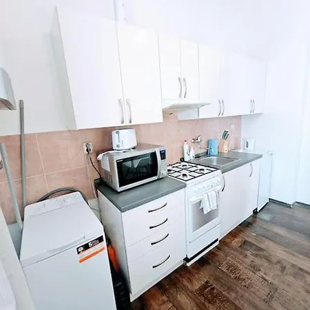 Apartment Swanky *