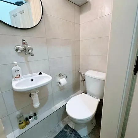 Swanky Apartment