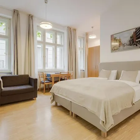 Apartment Deluxe In Prime Location