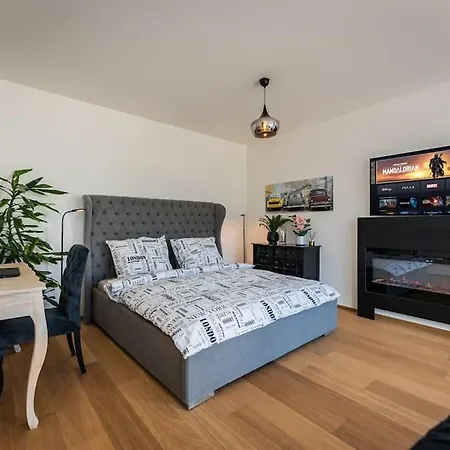 Apartment Romantic Wellness