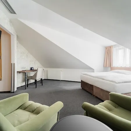 Ea Victoria 4* Praga