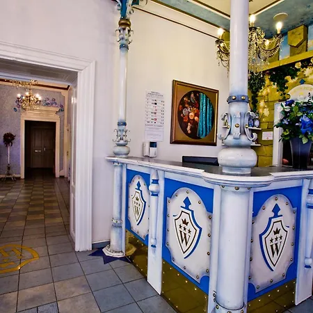 Hotel William 3*