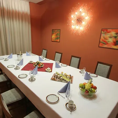 Hotel Dap 3*