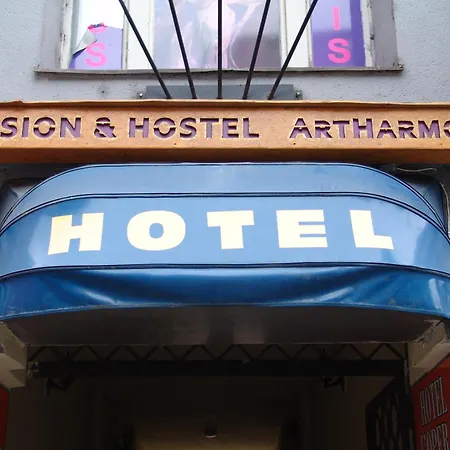 Hostel Artharmony &