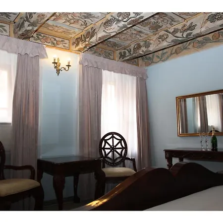 Otel Golden Age Prag