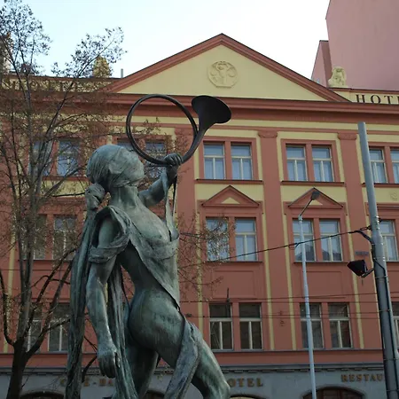 Zlata Vaha Prag