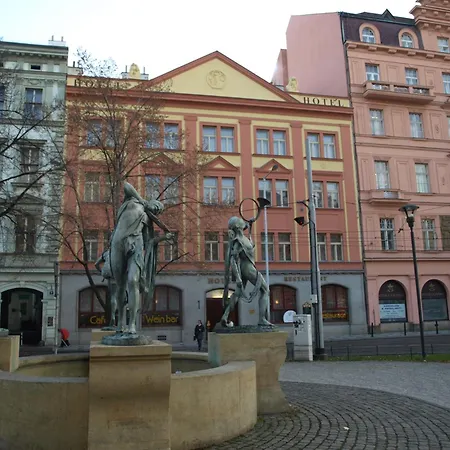 Hotel Zlata Vaha 3*