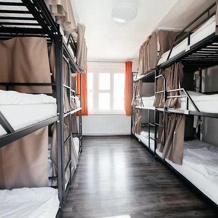 Hostel Mandarinka *