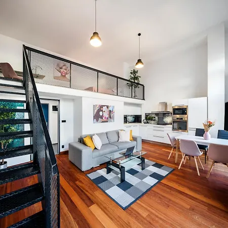 Apartment 2-level On Krizikova Near The Metro *