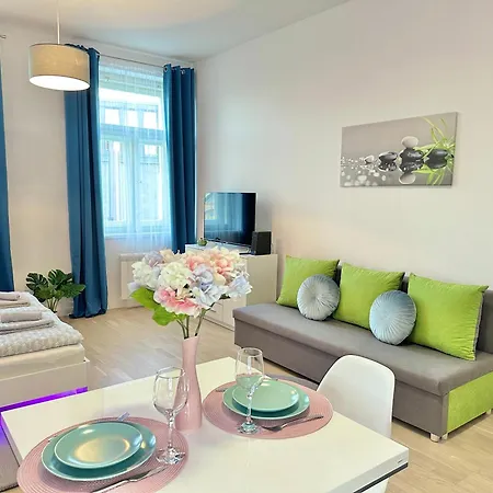 Apartment Romantic In The Center Of Prague