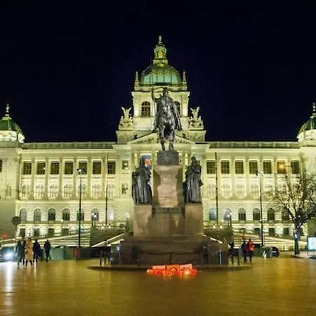 Romantic In The Center Of