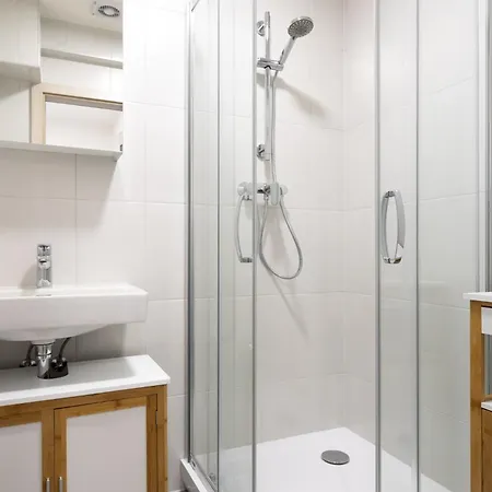 Apartment U Metra S Terasou Prague