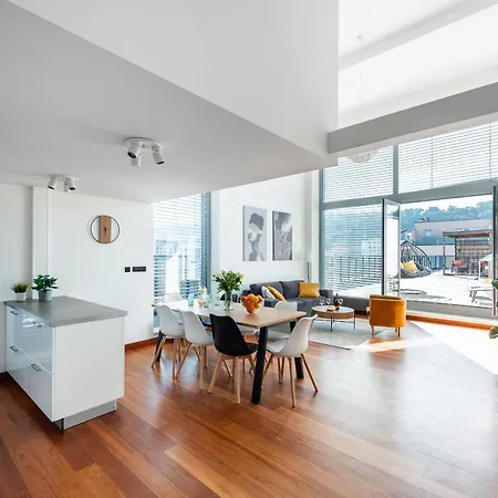 Apartman With Large Balcony, Parking *
