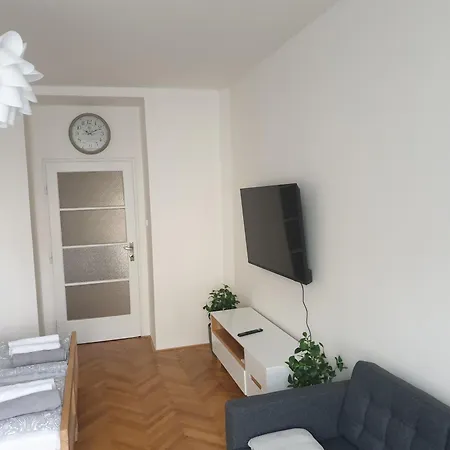Apartment Newly Refurbished Prague