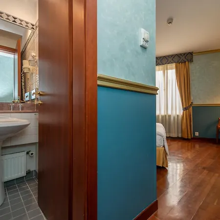 Kinsky Fountain Hotel 4*