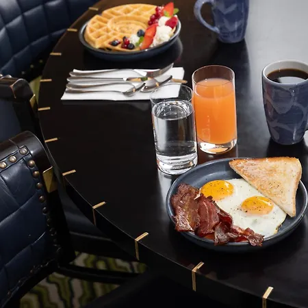Hilton Old Town 5* Praga