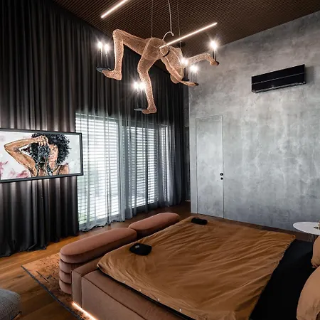 Chandelier Sky Mansion - Express Villa Prague