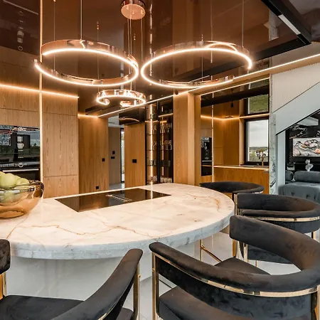 Chandelier Sky Mansion - Express Villa Prague