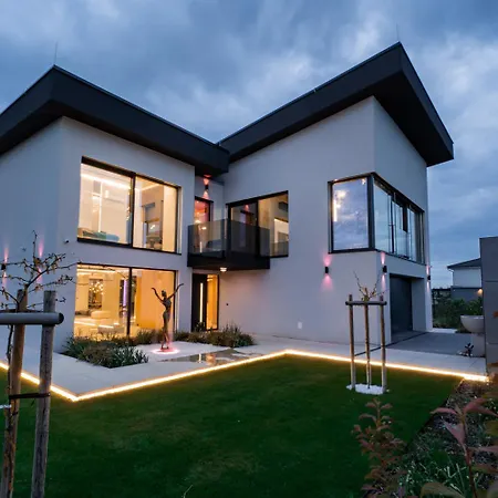 Villa Chandelier Sky Mansion - Express *