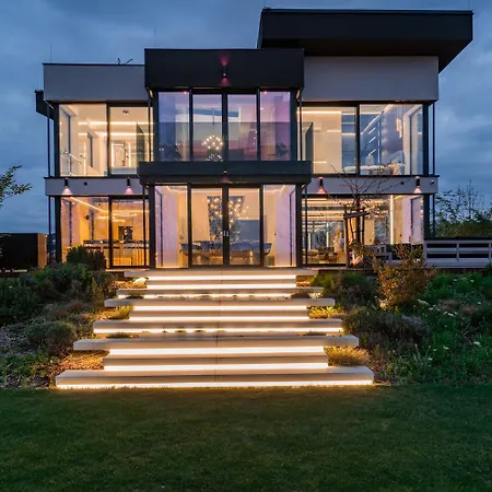 Chandelier Sky Mansion - Express Villa *
