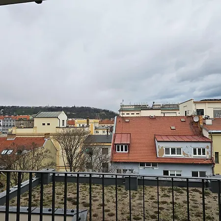 Luxurious Near The Center - Entire Unit Apartment Prague