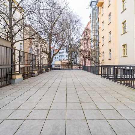 Historic Center Deer By Rentez Apartment Prague