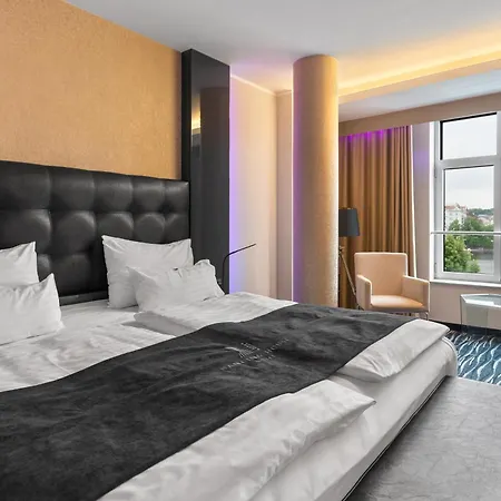 Dancing House - Tancici Dum 4*