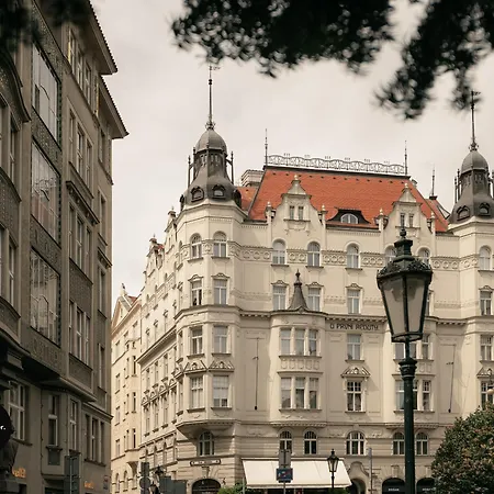 Apartment Parizska Prague