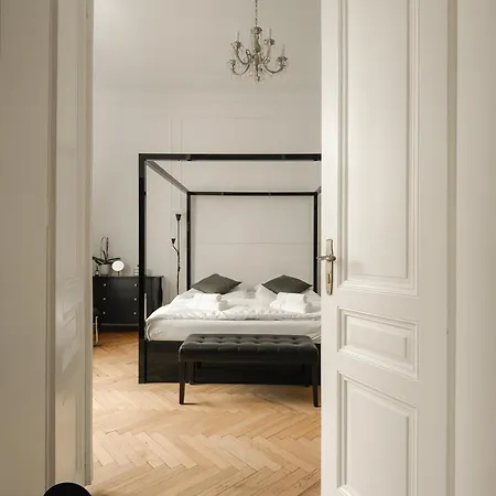 Apartment Parizska