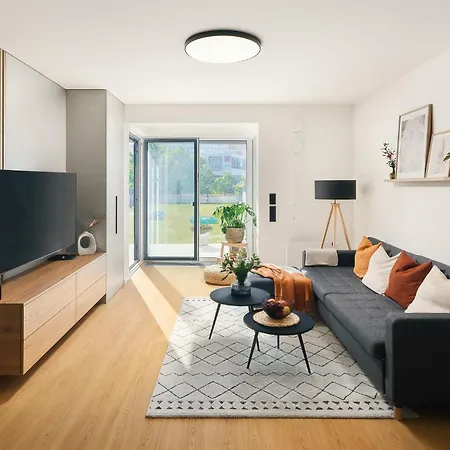 Beta - Garage, Air Condition, Garden, At Metro *