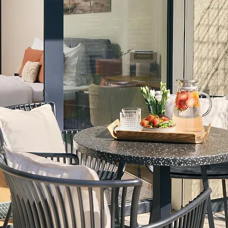 Apartment Beta - Garage, Air Condition, Garden, At Metro