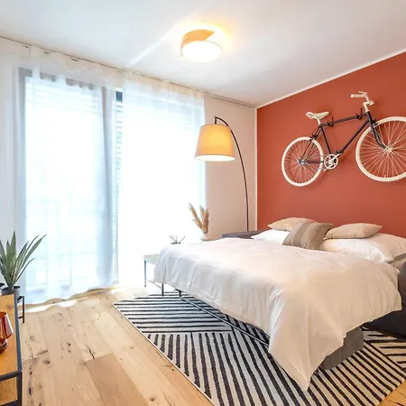 Stylish - Free Parking, Cinema, By Gravity Apartment Prague