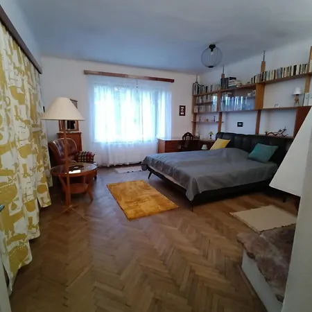 Apartment Garden Malvazinky Prague