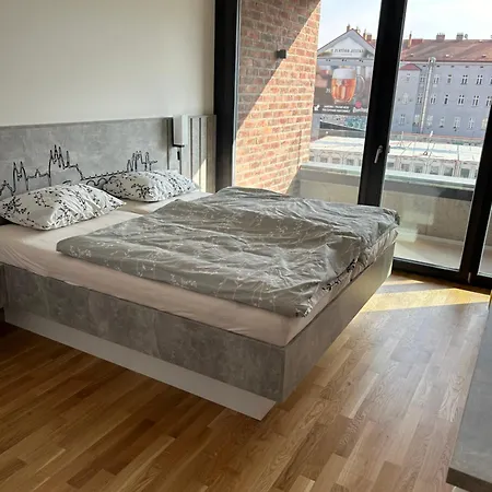 Smichov Andel * Praga