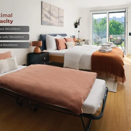 Beta - Garage, Air Condition, Garden, At Metro Apartment