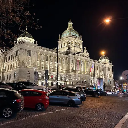 Apartment Cozy Design Right Next To Wenceslas Square
