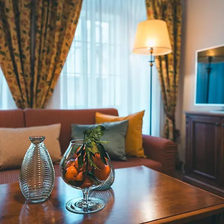 Appia Residences 4*