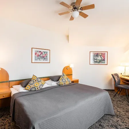 Troja Hotel 4*