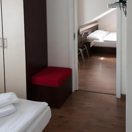 Vysta Hotel 3*