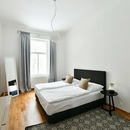 Wishlist Residences - Vinohrady Apartment Prague