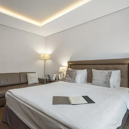 Hotel Royal 4*