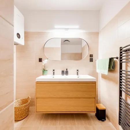 Apartment Center Premium Prague