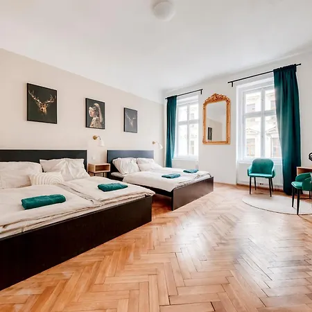 Center Premium * Prague