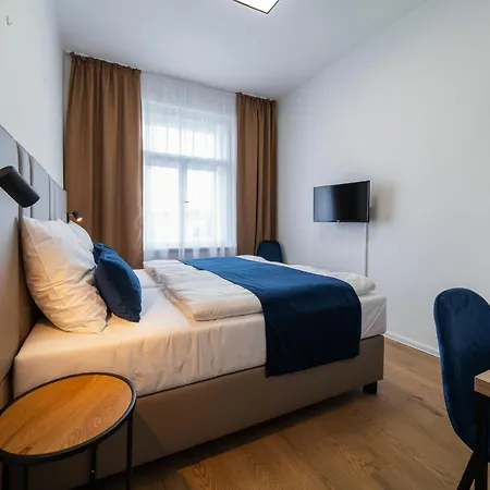 Hotel Leon 3*