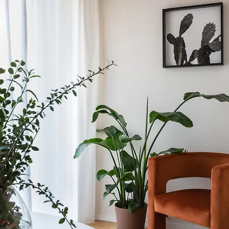 Turnkey I Republic Square Apartment