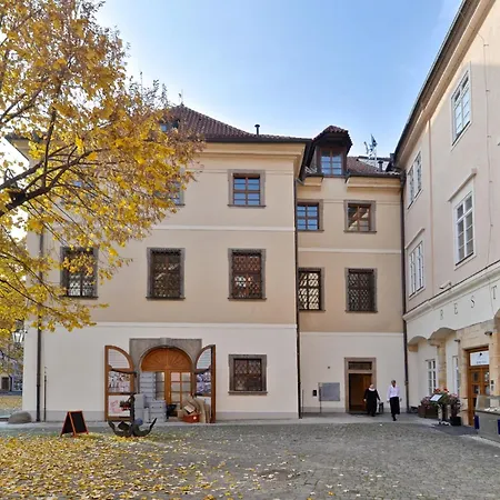 Old Town Boutique Прага