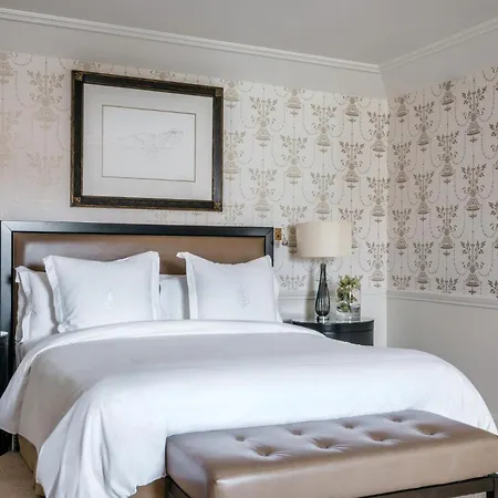 Four Seasons Hotel
